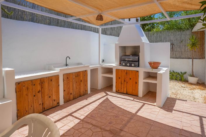 Image No.15-4 Bed Villa / Detached for sale