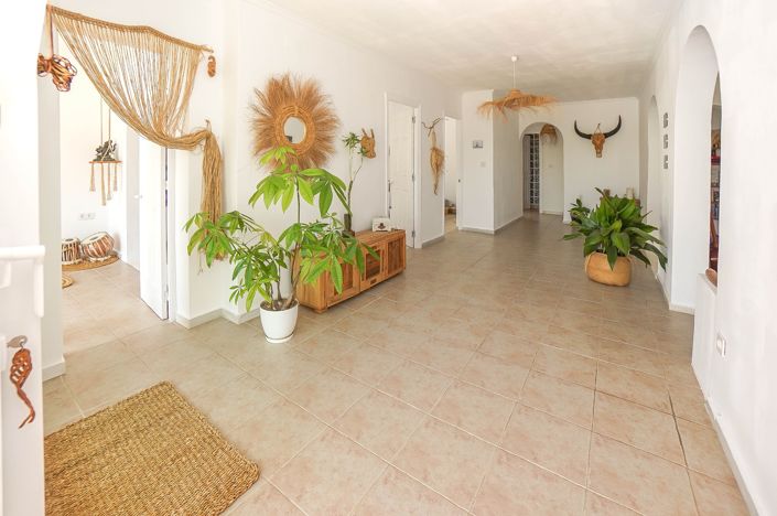 Image No.17-4 Bed Villa / Detached for sale
