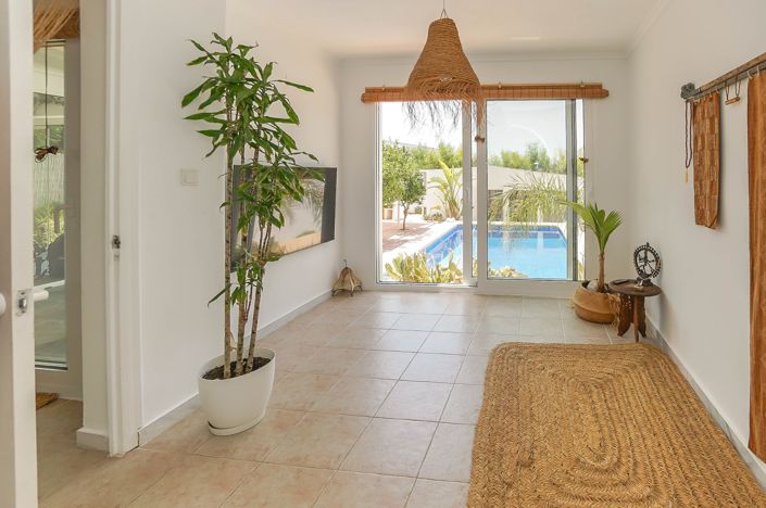 Image No.19-4 Bed Villa / Detached for sale