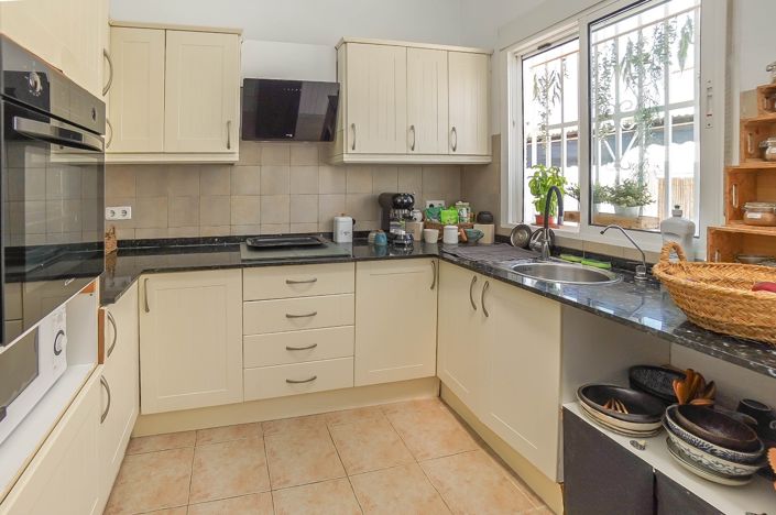Image No.23-4 Bed Villa / Detached for sale