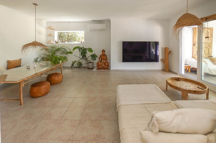 Image No.24-4 Bed Villa / Detached for sale