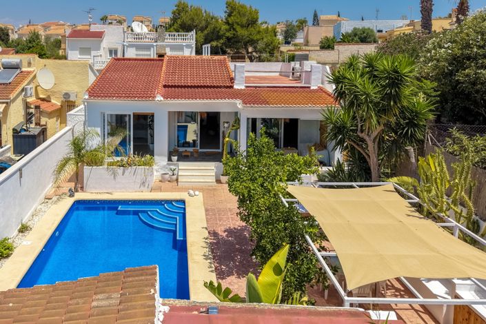 Image No.46-4 Bed Villa / Detached for sale