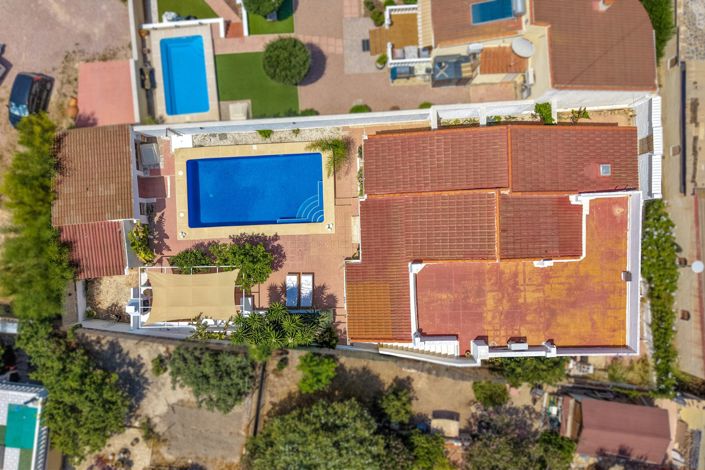 Image No.47-4 Bed Villa / Detached for sale