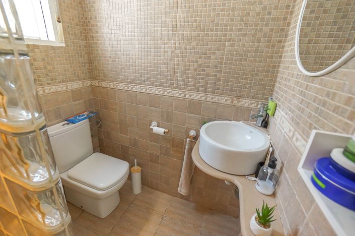 Image No.5-4 Bed Villa / Detached for sale