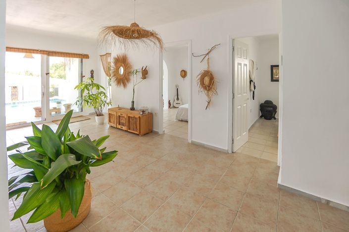 Image No.6-4 Bed Villa / Detached for sale
