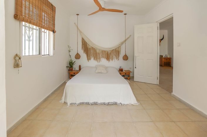 Image No.8-4 Bed Villa / Detached for sale