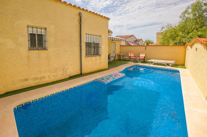 Image No.27-3 Bed Villa / Detached for sale