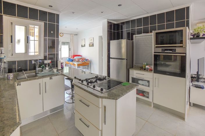 Image No.3-3 Bed Villa / Detached for sale
