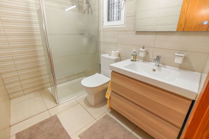 Image No.7-2 Bed Quad for sale