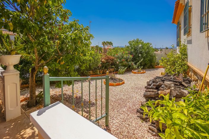 Image No.11-3 Bed Villa / Detached for sale