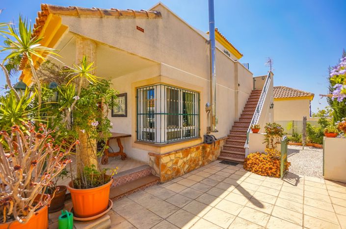 Image No.14-3 Bed Villa / Detached for sale