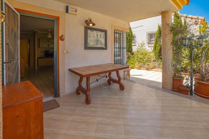 Image No.27-3 Bed Villa / Detached for sale