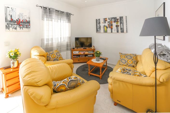 Image No.2-2 Bed Bungalow for sale
