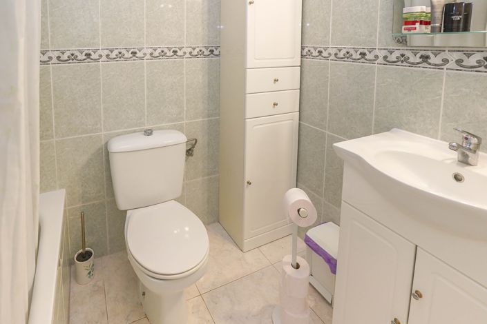 Image No.6-2 Bed Bungalow for sale