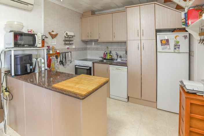 Image No.5-2 Bed Townhouse for sale