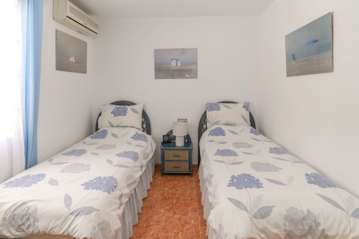 Image No.25-3 Bed Quad for sale