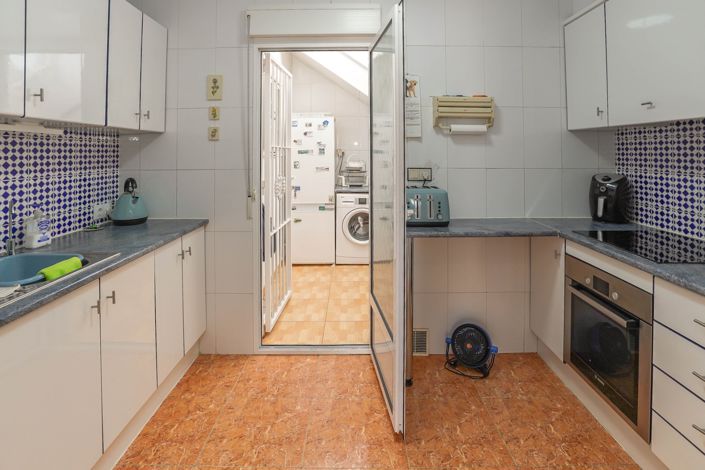 Image No.4-3 Bed Quad for sale