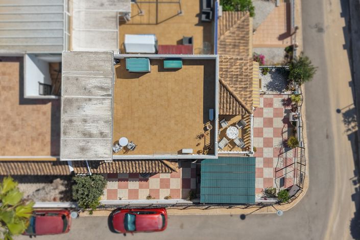 Image No.32-3 Bed Quad for sale