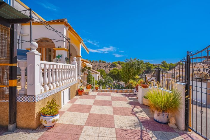 Image No.37-3 Bed Quad for sale