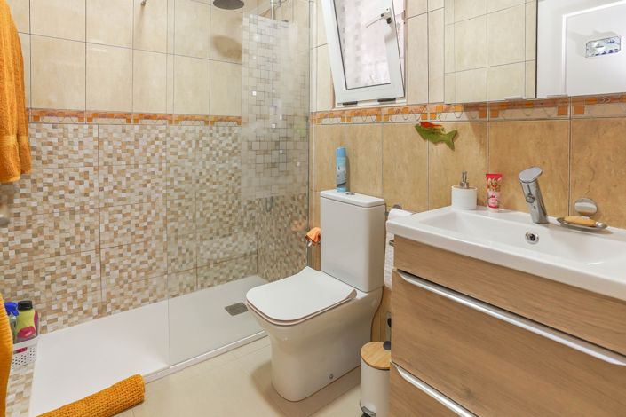 Image No.9-3 Bed Quad for sale