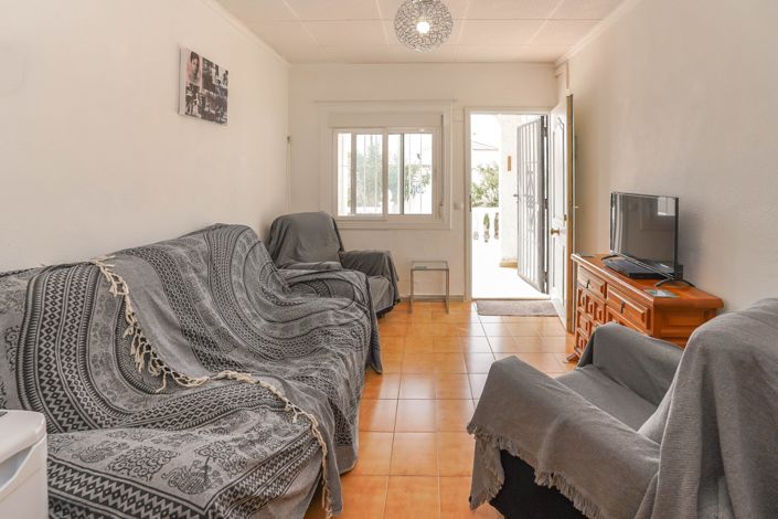 Image No.10-2 Bed Villa / Detached for sale