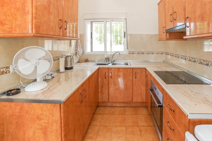 Image No.3-2 Bed Villa / Detached for sale