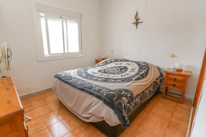 Image No.4-2 Bed Villa / Detached for sale