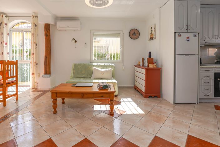Image No.18-2 Bed Villa / Detached for sale