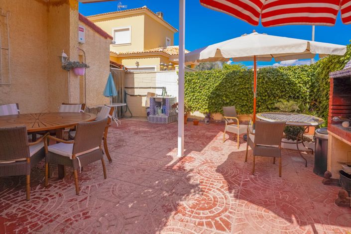 Image No.25-2 Bed Villa / Detached for sale