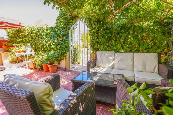 Image No.28-2 Bed Villa / Detached for sale