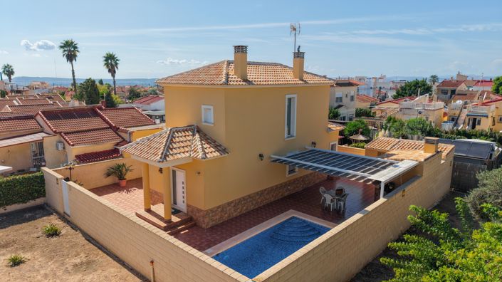 Image No.30-3 Bed Villa / Detached for sale