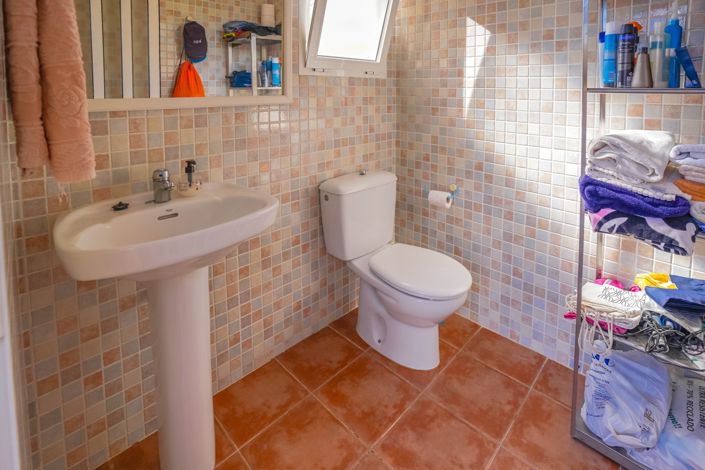 Image No.38-3 Bed Villa / Detached for sale