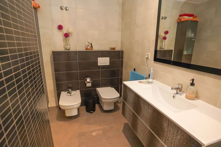 Image No.6-3 Bed Villa / Detached for sale