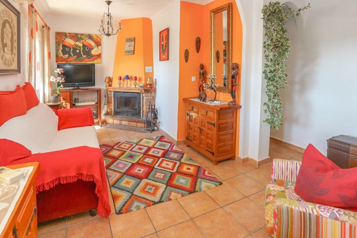 Image No.11-2 Bed Townhouse for sale
