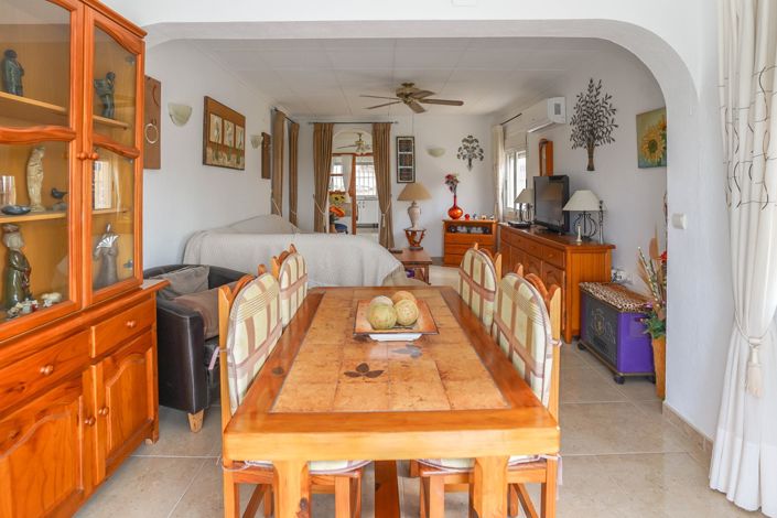 Image No.3-2 Bed Villa / Detached for sale