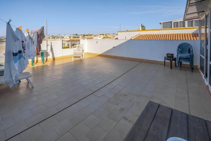 Image No.30-3 Bed Quad for sale