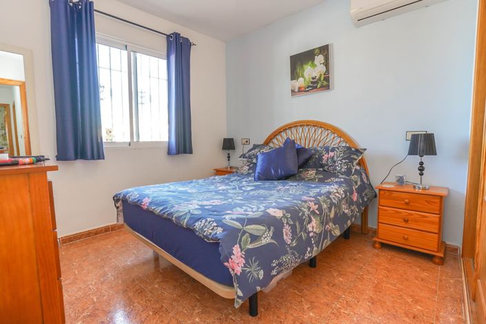 Image No.4-3 Bed Quad for sale