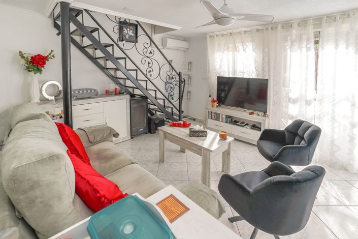 Image No.11-2 Bed Townhouse for sale