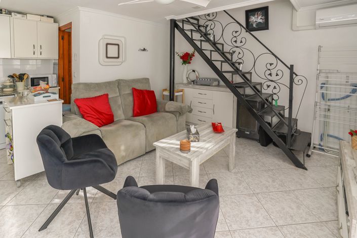 Image No.12-2 Bed Townhouse for sale