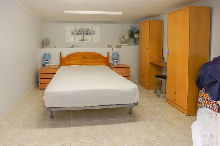 Image No.27-2 Bed Townhouse for sale