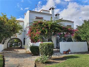 4 Bed Property for sale