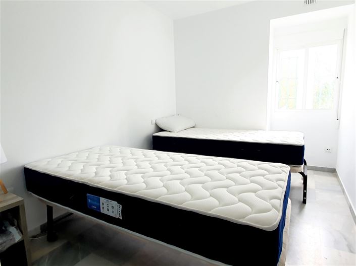 Image No.16-4 Bed Property for sale