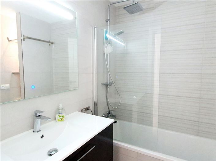 Image No.21-4 Bed Property for sale