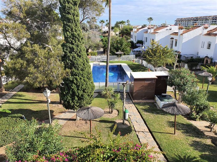 Image No.3-4 Bed Property for sale