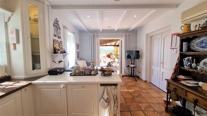 Image No.11-4 Bed Property for sale