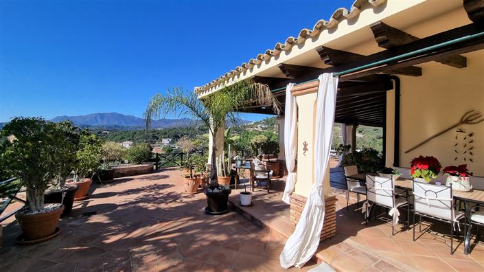 Image No.21-4 Bed Property for sale