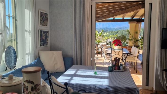 Image No.22-4 Bed Property for sale