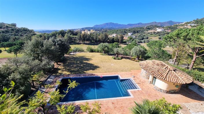 Image No.23-4 Bed Property for sale