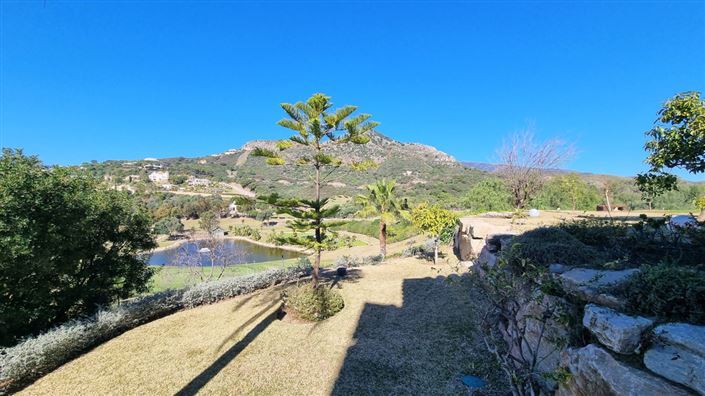 Image No.24-4 Bed Property for sale