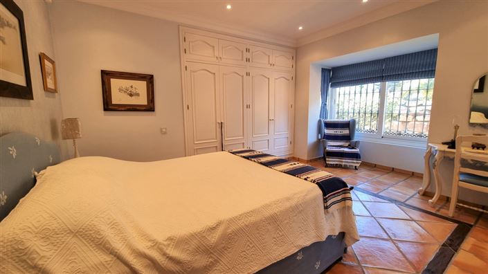 Image No.34-4 Bed Property for sale